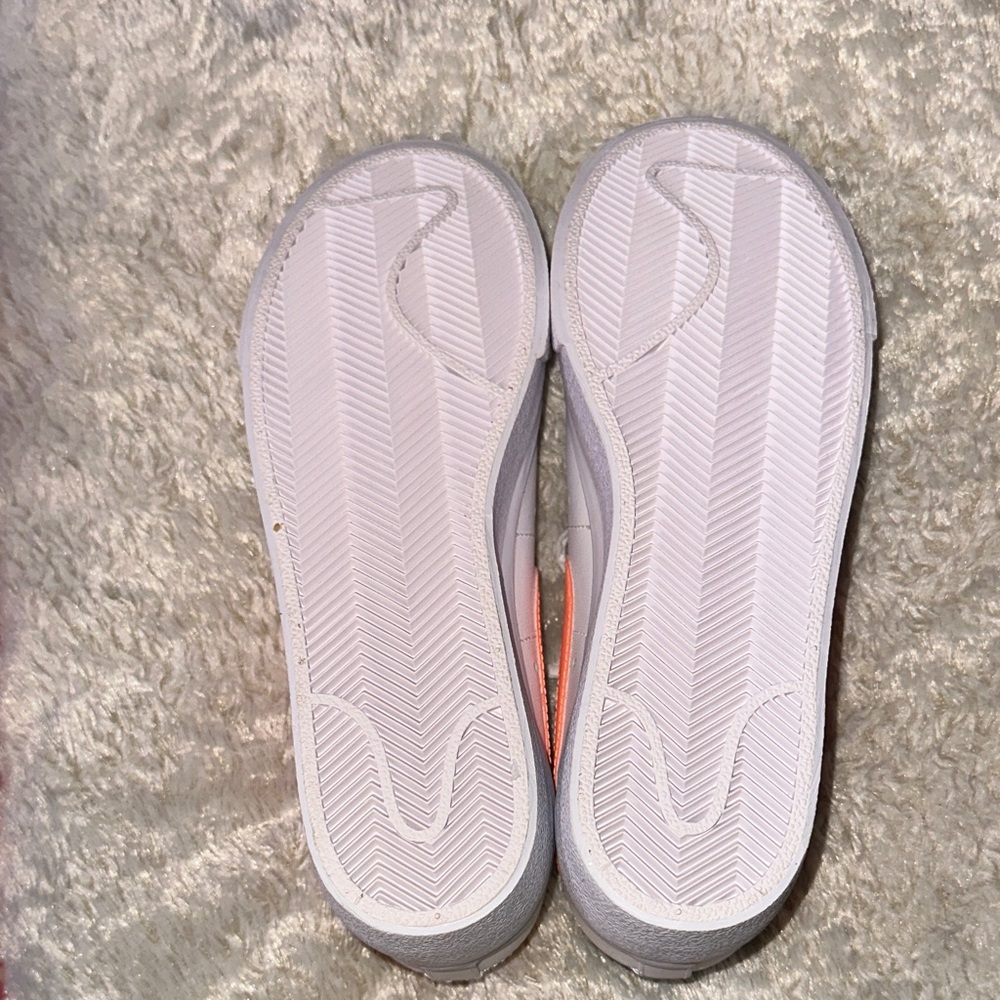 Blazer Low Platform Sneakers - Picture 5 of 5